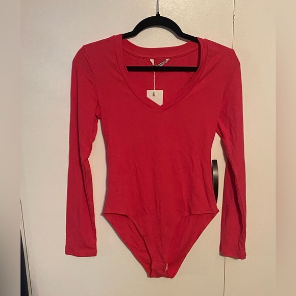 MANGOPOP Deep V Neck Bodysuit Pink, M - Picture 1 of 3